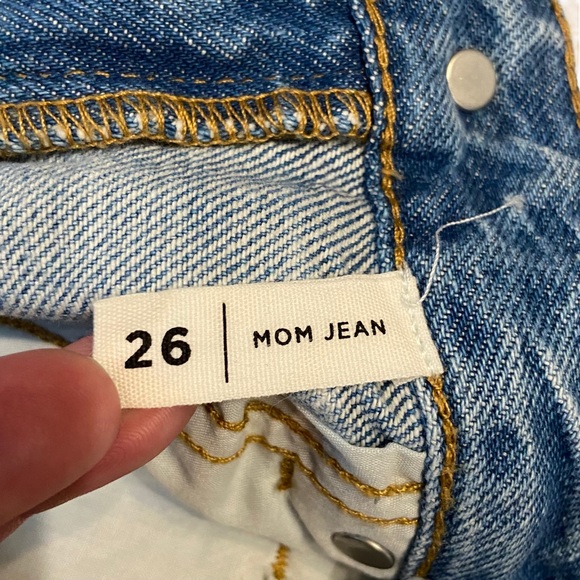 PACSUN New Distressed Mom Jeans High Rise Light Blue Wash Ripped Size 26 - Picture 12 of 16